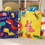 Livre en tissu coloré pour bébé - Stimulation visuelle