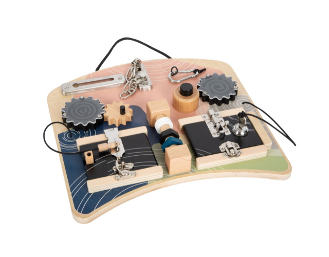 busy board montessori transportable