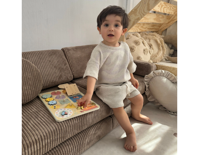 busy board montessori
