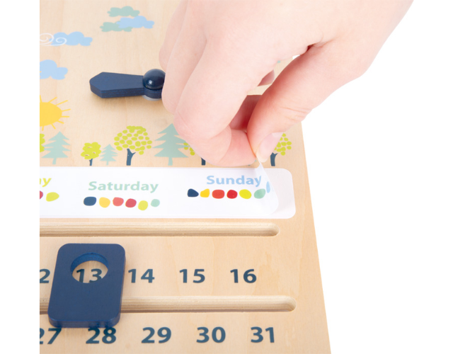 calendrier éducatif en bois – version française
