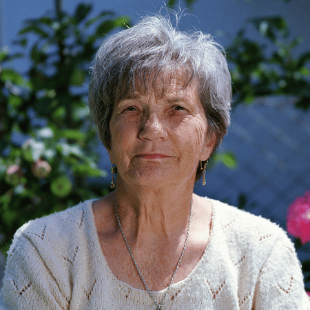 portrait client2 450x450px (1)