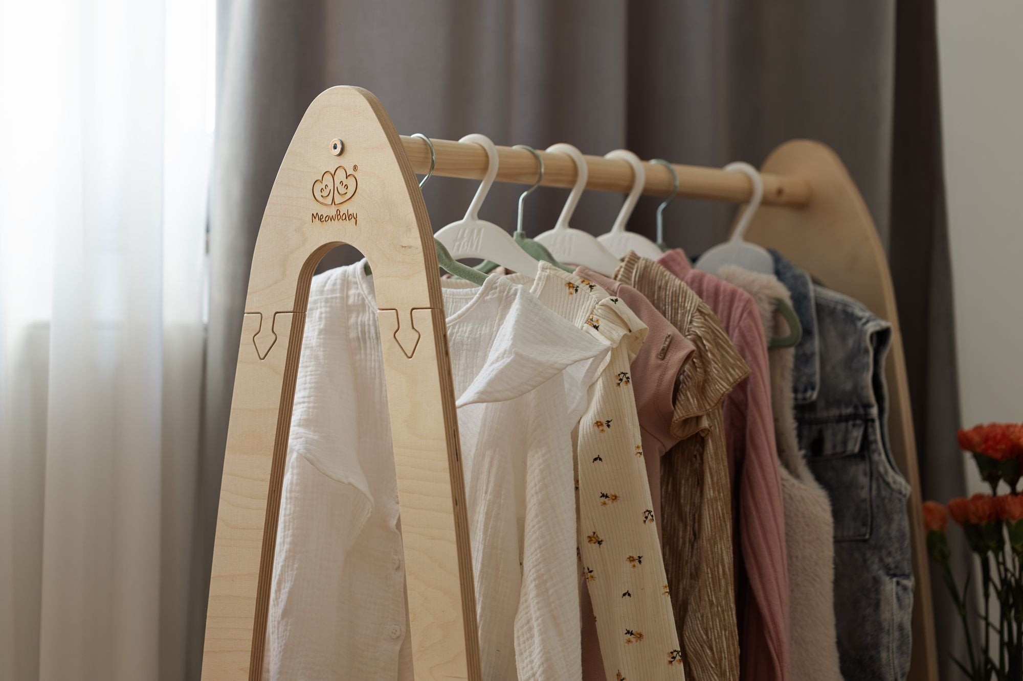 arched clothing rack for children small natural wood