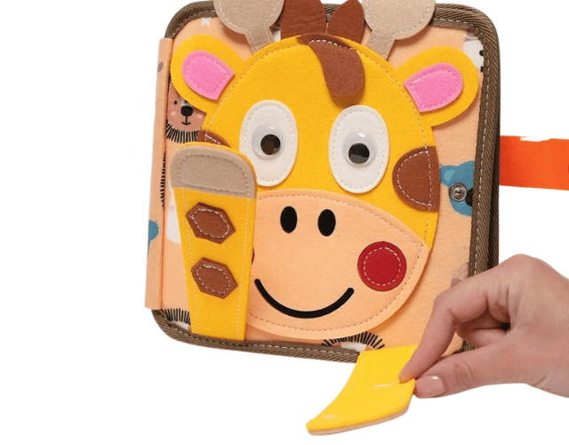 livre d'activités montessori en feutre girafe