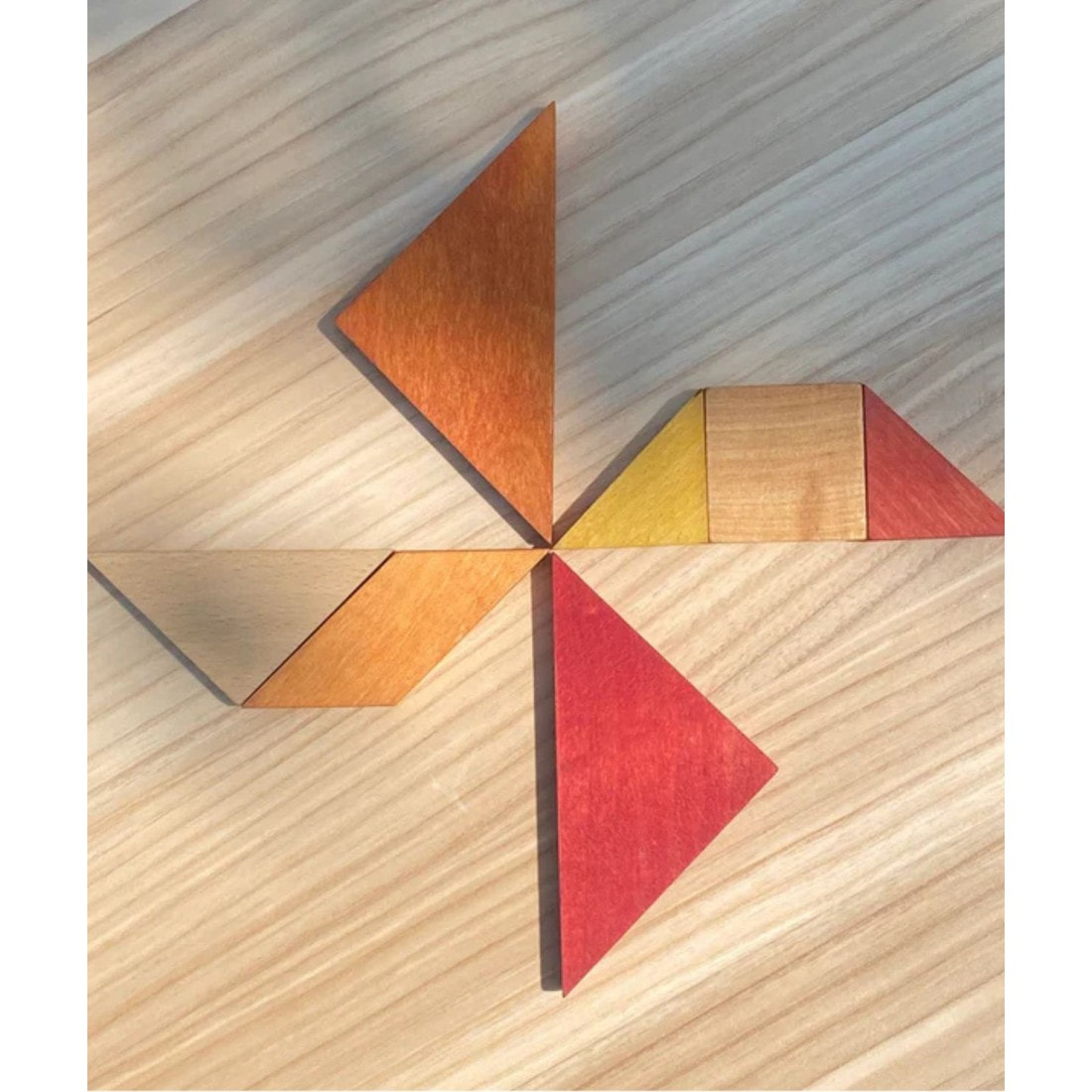 wooden story tangram – warm color (in storage bag)